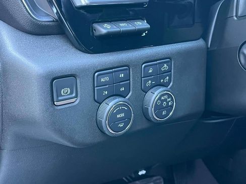 Certified 2023 Chevrolet Silverado 1500 High Country w/ Technology Package AWD/4WD image 30