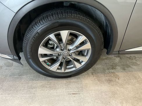 Used 2018 Nissan Murano S image 10