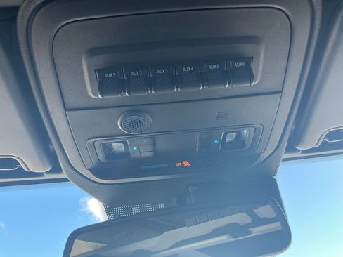 Used 2024 Ford Bronco Wildtrak image 31