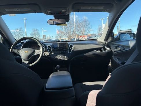 Used 2024 Chevrolet Malibu LS image 12