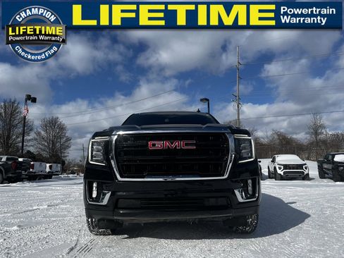 Used 2023 GMC Yukon SLE w/ Gmc Pro Safety Plus Package image 4