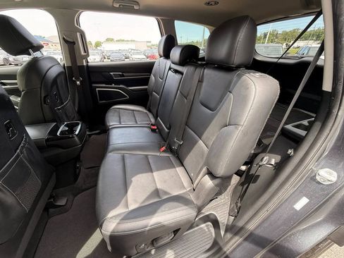 Used 2022 Kia Telluride LX AWD/4WD image 23
