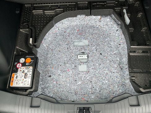New 2026 Ford Escape ST-Line w/ Tech Pack #1 FWD image 25