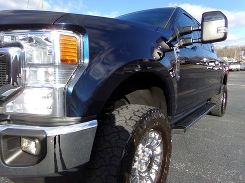 Used 2021 Ford F250 XLT w/ XLT Premium Package image 3