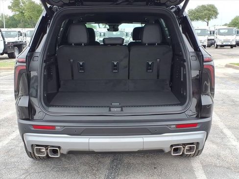 New 2026 Chevrolet Traverse LT w/ Enhanced Driving Package FWD image 12