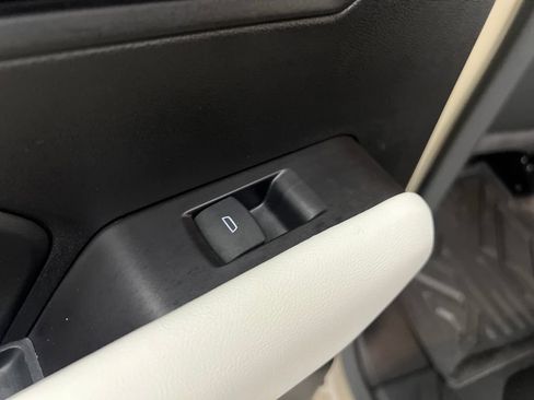 Used 2024 GMC Canyon AT4X image 16