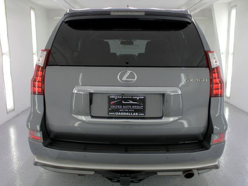 Used 2017 Lexus GX 460 Premium image 8