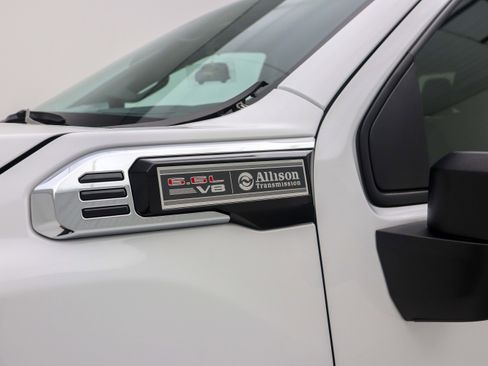 Used 2024 GMC Sierra 2500 Pro w/ Convenience Package image 37