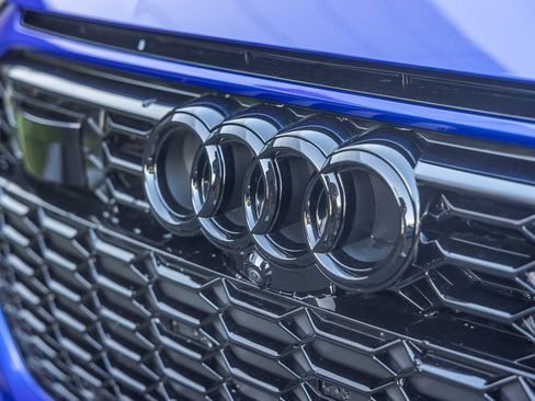 Used 2023 Audi RS 6 w/ Executive Package image 22