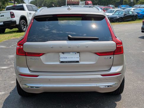 Used 2023 Volvo XC60 B5 Ultimate AWD/4WD image 5