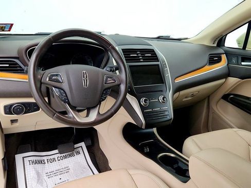 Used 2018 Lincoln MKC Select w/ Select Plus Package AWD/4WD image 11