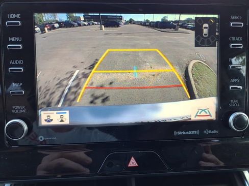 Used 2021 Toyota Venza XLE w/ Carpet Mat Package (TMS) image 29