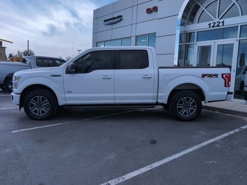 Used 2017 Ford F150 XLT w/ Equipment Group 302A Luxury image 8