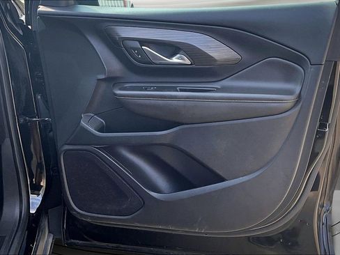 Used 2022 GMC Terrain SLE w/ Driver Convenience Package image 26