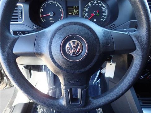 Used 2014 Volkswagen Jetta S image 10