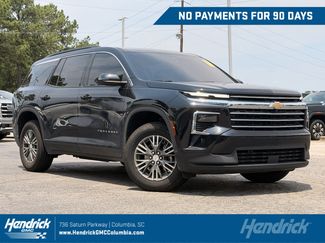 Used 2025 Chevrolet Traverse LT w/ LPO, Floor Liner Package FWD video 1