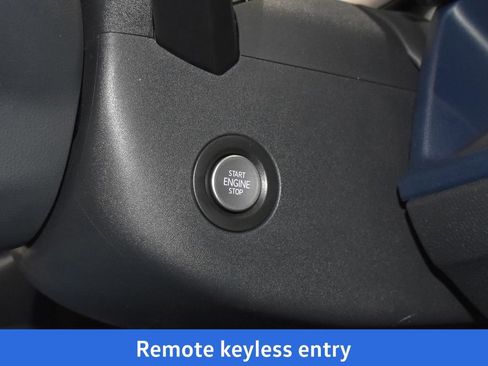 New 2025 Volkswagen ID. Buzz Pro S image 12