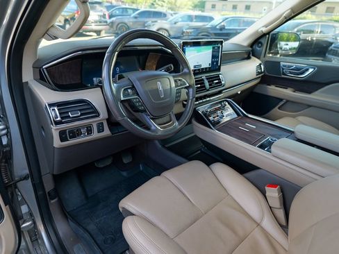 Used 2023 Lincoln Navigator L Reserve AWD/4WD image 20
