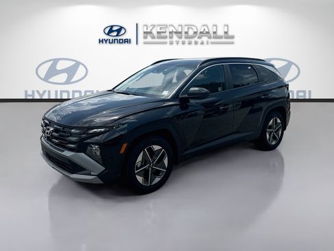 Used 2025 Hyundai Tucson SEL FWD image 3