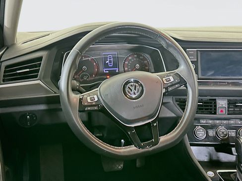 Used 2021 Volkswagen Jetta SE FWD image 18