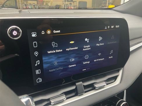 New 2026 Chevrolet Equinox LT w/ LPO, Floor Liner Package image 21