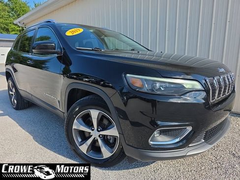 Used 2019 Jeep Cherokee Limited AWD/4WD image 1