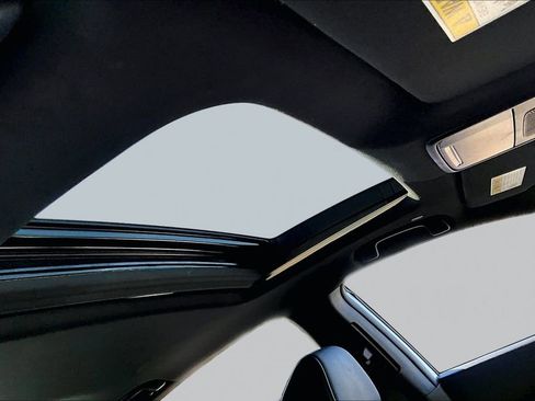 Used 2025 Honda Accord Sport image 19