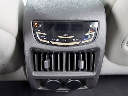 Used 2015 Cadillac SRX Premium image 22