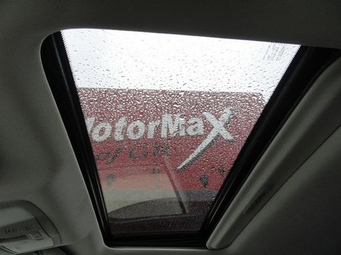 Used 2018 Nissan Armada SL w/ Moonroof Package image 21