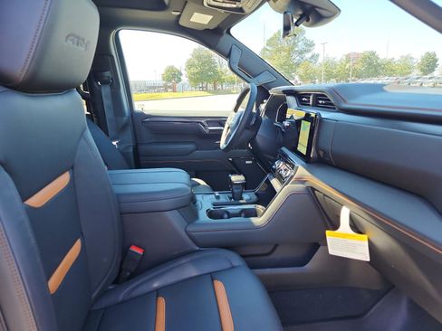 New 2026 GMC Sierra 1500 AT4 image 7