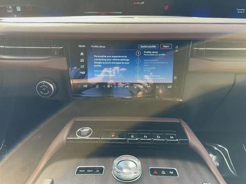 Used 2025 Lincoln Navigator L Reserve AWD/4WD image 13