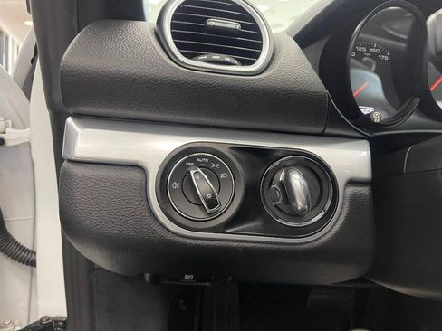 Used 2017 Porsche 718 Boxster image 19