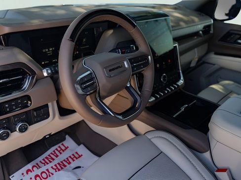 New 2026 GMC Yukon XL Denali w/ Denali Reserve Package AWD/4WD image 7