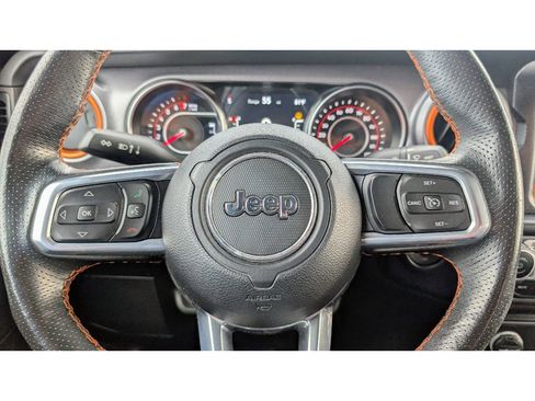 Used 2021 Jeep Gladiator Mojave image 18