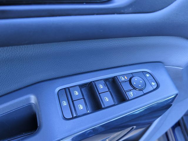 Used 2024 Nissan Pathfinder SV AWD/4WD image 12