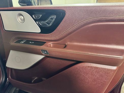 Certified 2023 Lincoln Aviator Black Label w/ Dynamic Handling Package image 13