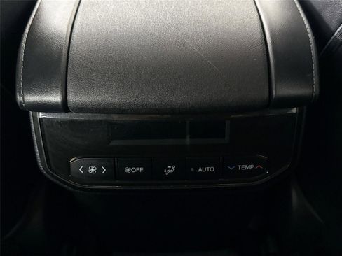 Used 2023 Toyota Highlander Limited AWD/4WD image 36