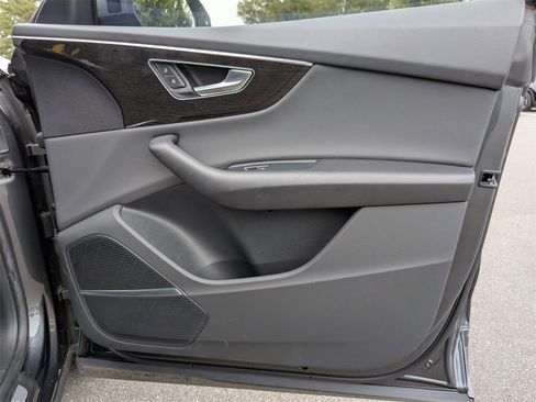 Used 2021 Audi Q8 Premium Plus w/ Premium Plus Package image 36