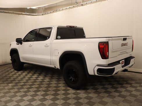 Used 2023 GMC Sierra 1500 AT4 w/ AT4 Premium Package AWD/4WD image 3