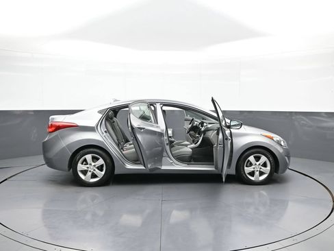 Used 2012 Hyundai Elantra GLS w/ Preferred Pkg 3 FWD image 40