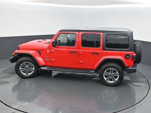 Used 2018 Jeep Wrangler Unlimited Sahara AWD/4WD image 41