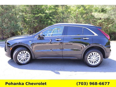 Used 2024 Cadillac XT4 Luxury w/ Cold Weather Package AWD/4WD image 4