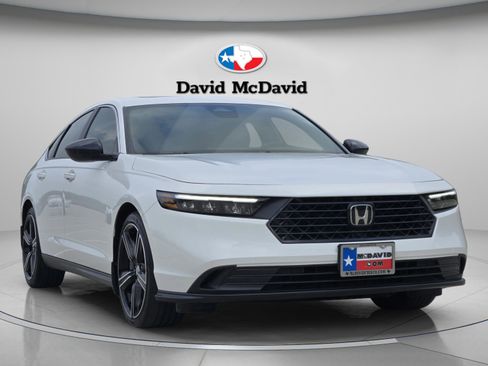 Used 2023 Honda Accord Sport image 7