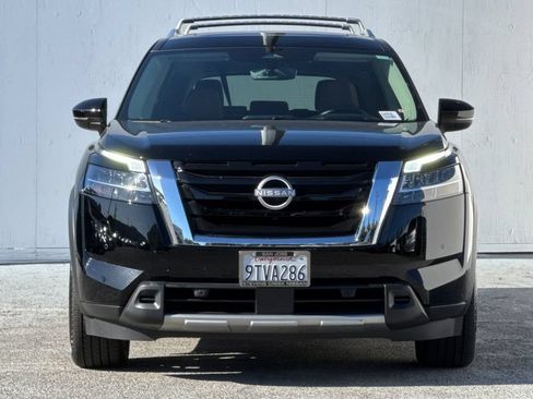 Used 2024 Nissan Pathfinder Platinum w/ Cargo Package AWD/4WD image 8