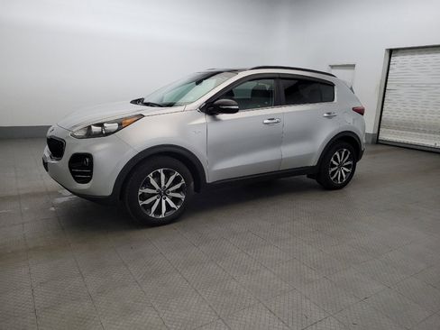 Used 2018 Kia Sportage EX w/ EX Premium Package image 2