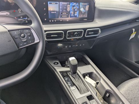 New 2026 Nissan Sentra SV w/ Floor Mat Package FWD image 10