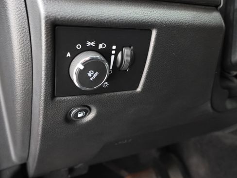 Used 2018 Jeep Grand Cherokee Altitude AWD/4WD image 43