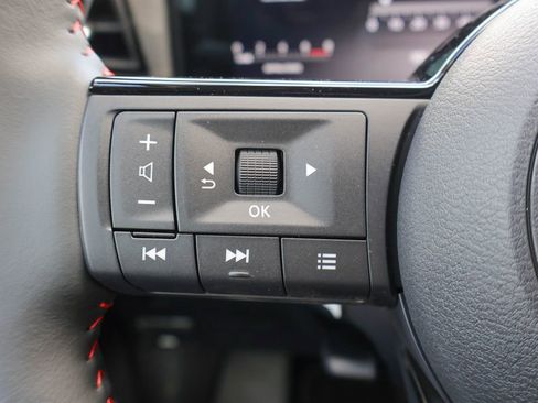 New 2026 Nissan Kicks SR image 11