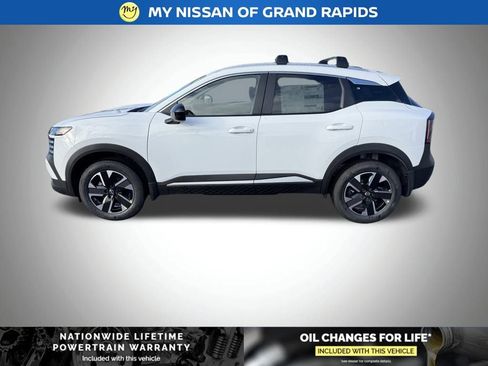 New 2026 Nissan Kicks SV w/ Cold Weather Package image 6