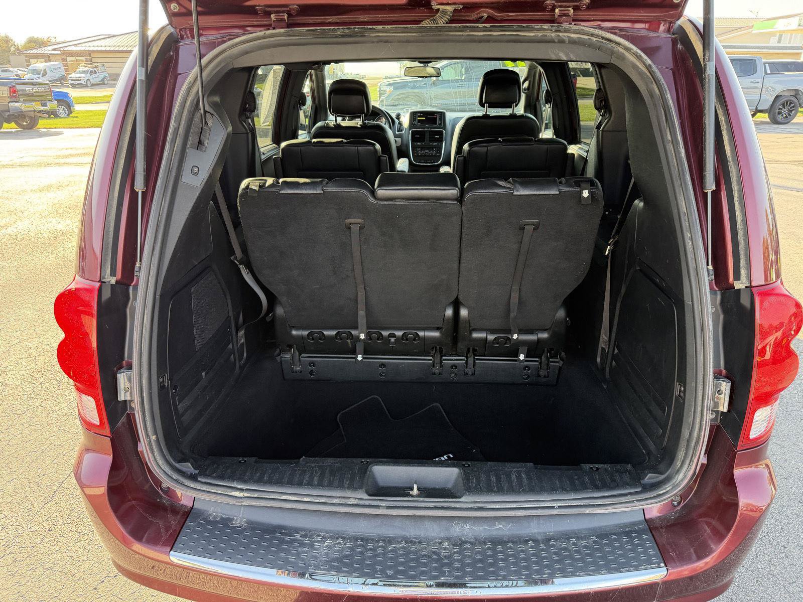 Used 2017 Dodge Grand Caravan GT FWD image 4